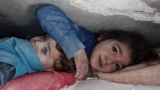 في غزة وحدها يكون البقاء حيًا انتصارًا